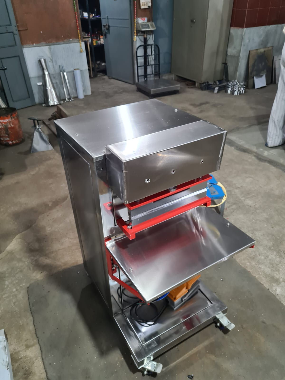 Manual Pneumatic Sealing Machine HT-017 Detail